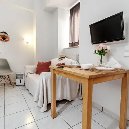 Stylish Old Town Apartment